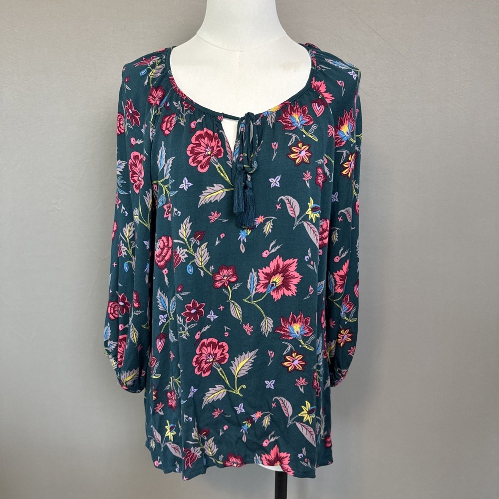 Grace & Lace Women's Large 3/4" Sleeve Floral Blouse